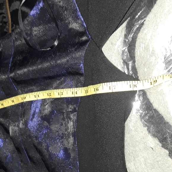 Party Dress - Picture 4 of 7